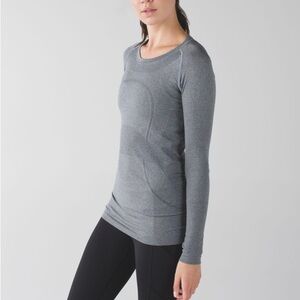 Lululemon Swiftly Tech Long Sleeve Crew size 10 Heathered Slate grey running